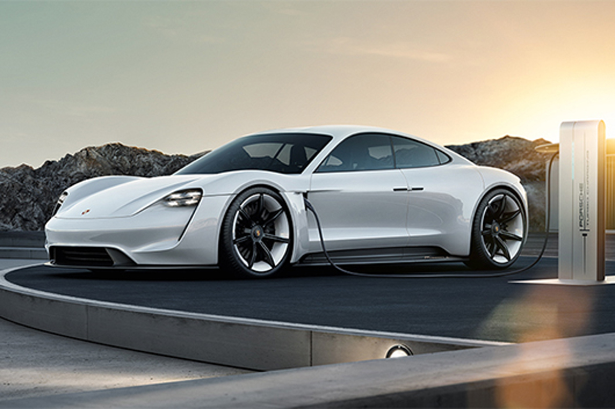 ポルシェ、電気自動車「ミッションE」を2020年末までに市販化