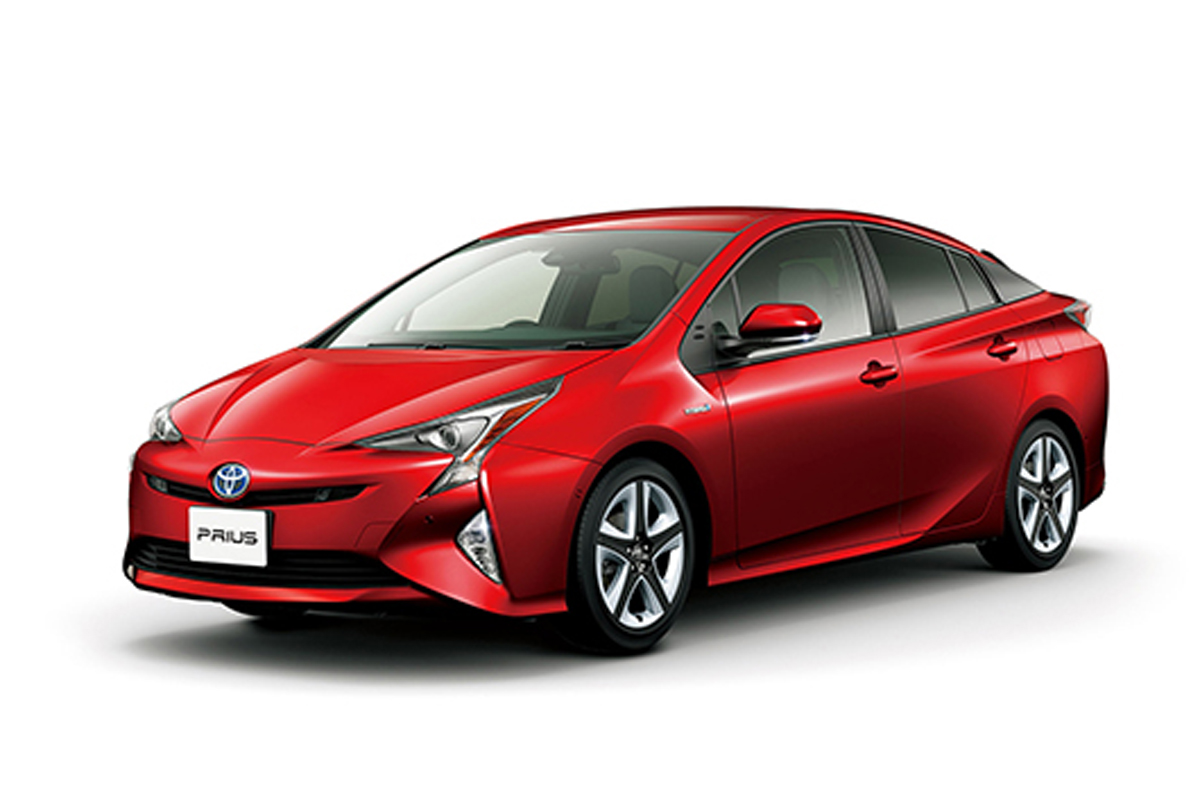 トヨタ、新型プリウスを発売