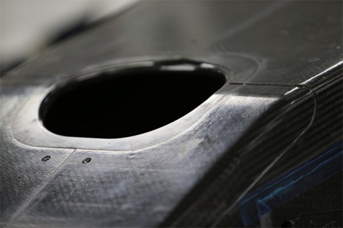 ルノー、2016年F1マシンがクラッシュテストに合格