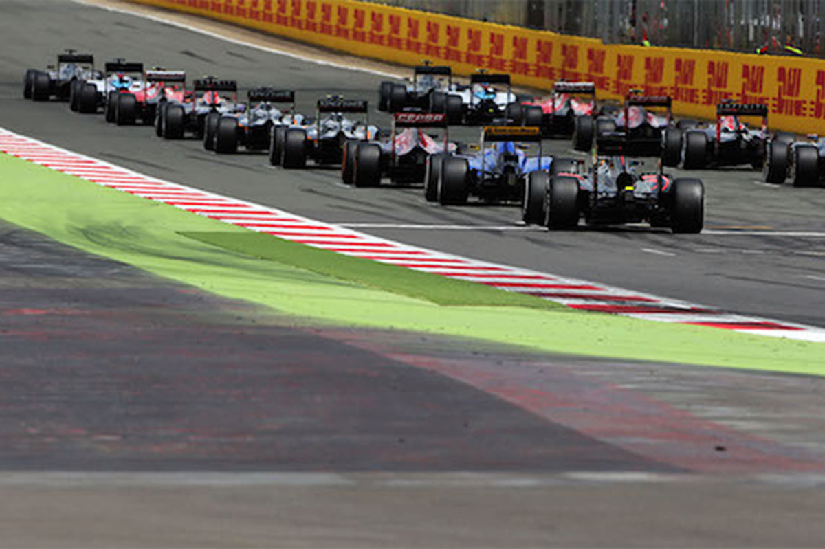 F1:土曜日のスプリントレース導入を議論