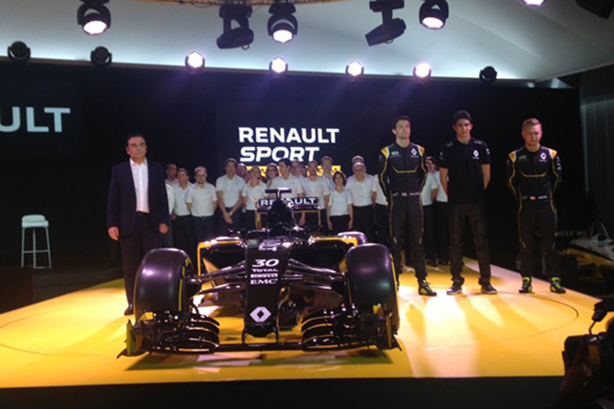 ルノー、2016年F1マシン『RS16』を発表