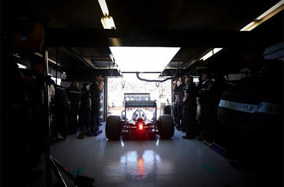 メルセデス W07、クラッシュテストに合格