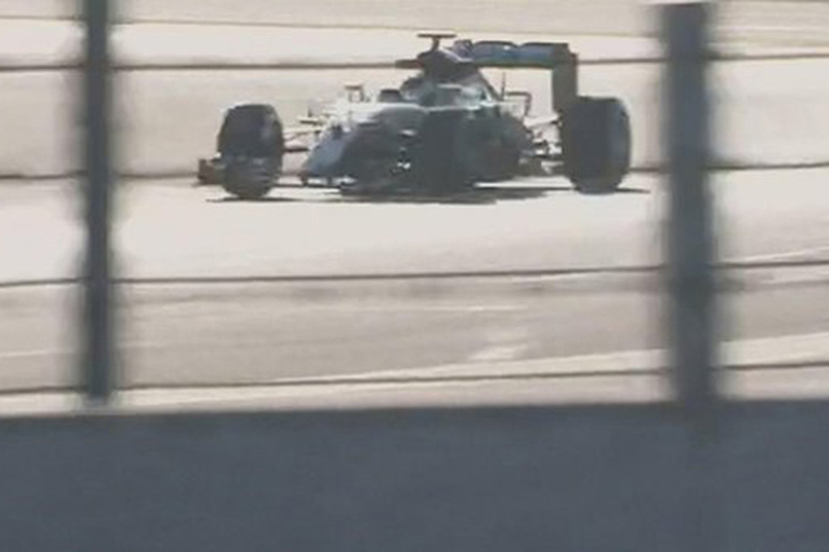 【スクープ画像】 メルセデス W07、シルバーストンで初走行