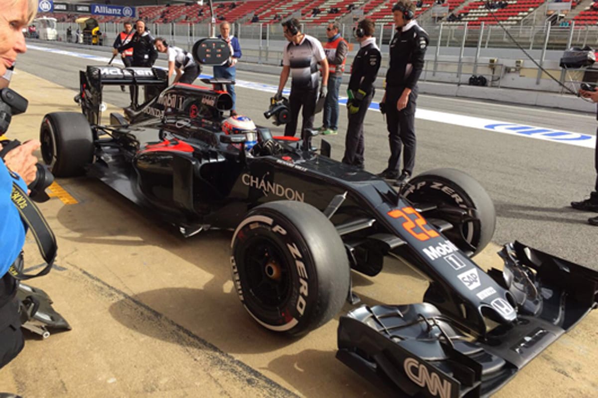 2016年 F1マシン:走行画像