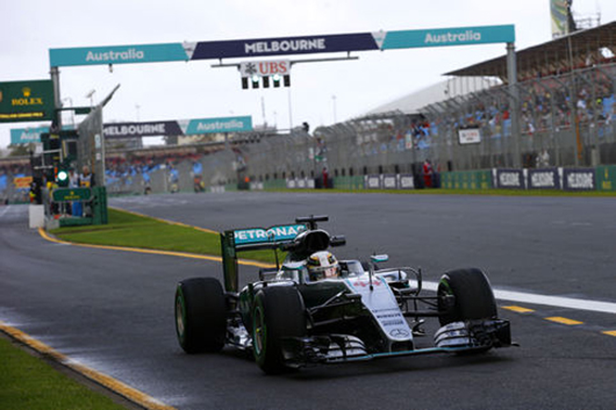 F1オーストラリアGP フリー走行1回目：ルイス・ハミルトンがトップタイム