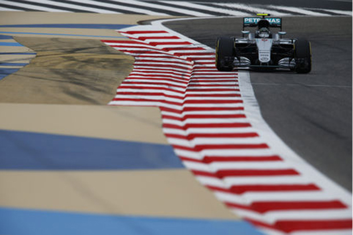 F1バーレーンGP フリー走行1回目：ニコ・ロズベルグがトップタイム