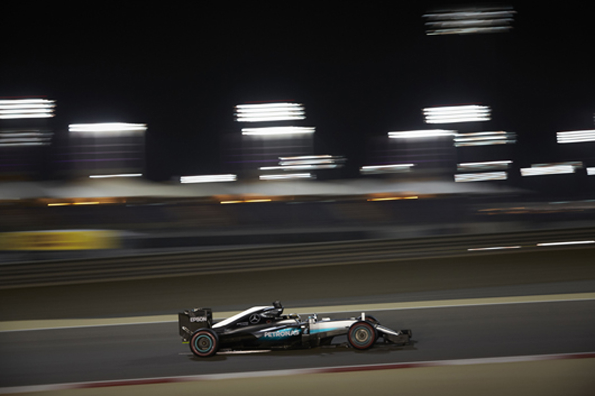 F1バーレーンGP 予選:ルイス・ハミルトンがポールポジション