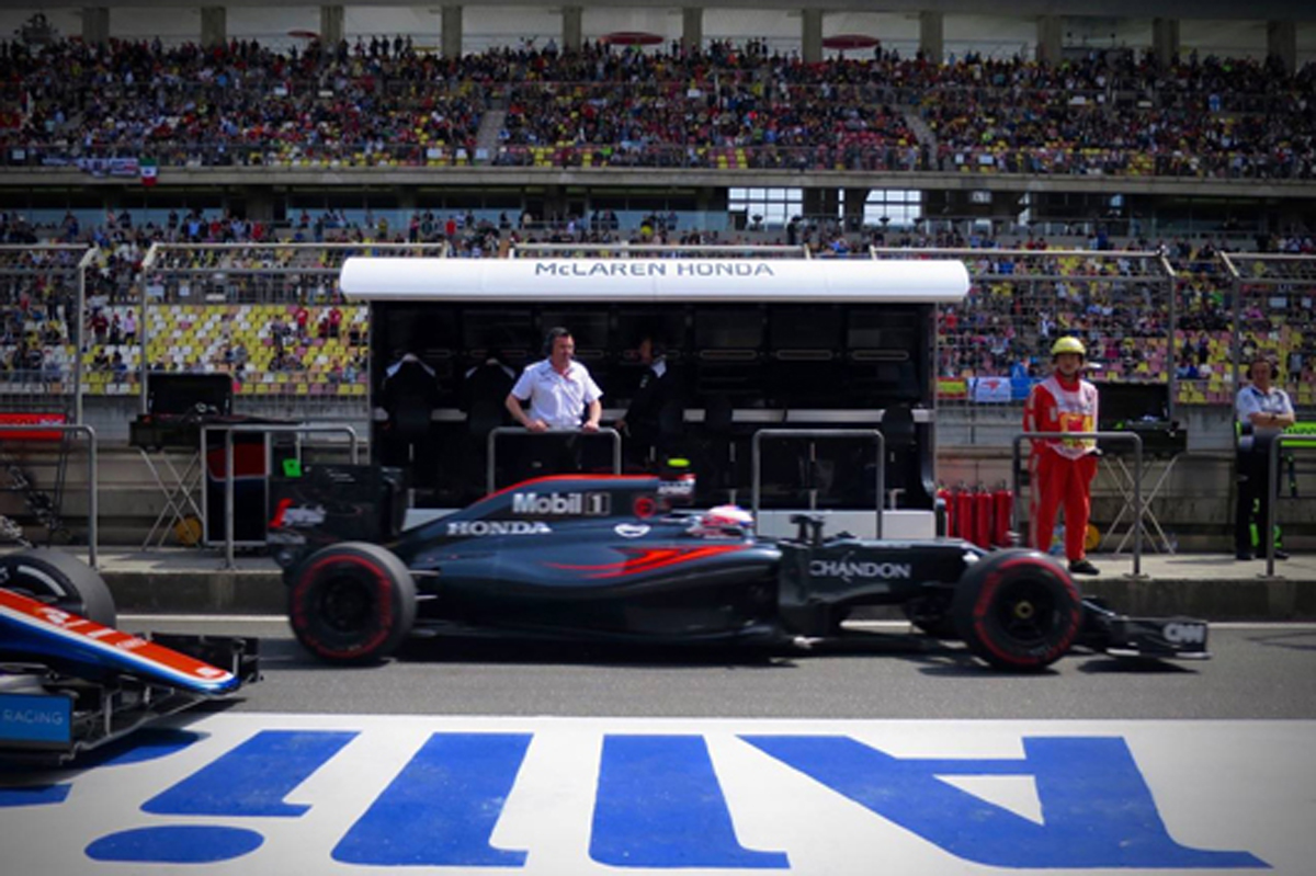 マクラーレン・ホンダ：戦略が機能せずノーポイント / F1中国GP