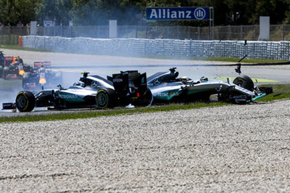 メルセデス:遺恨の残る同士討ち / F1スペインGP