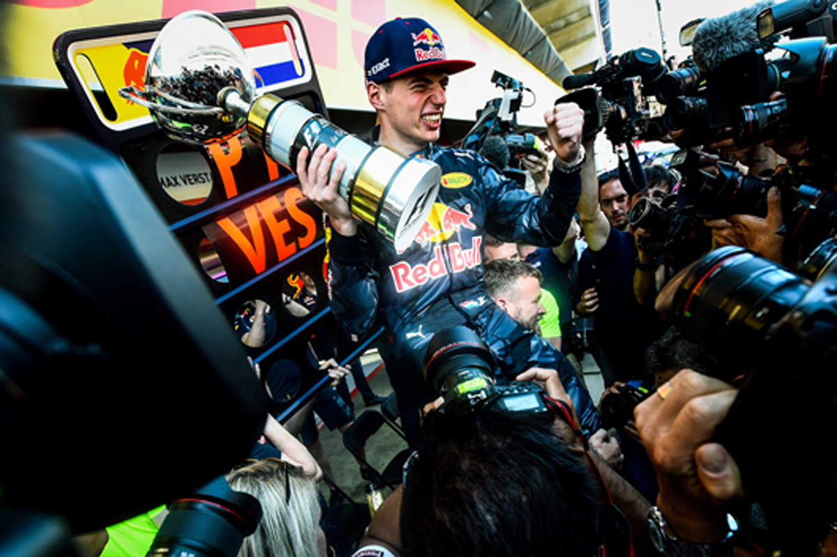 レッドブル:フェルスタッペンが移籍後初戦で衝撃の優勝 / F1スペインGP