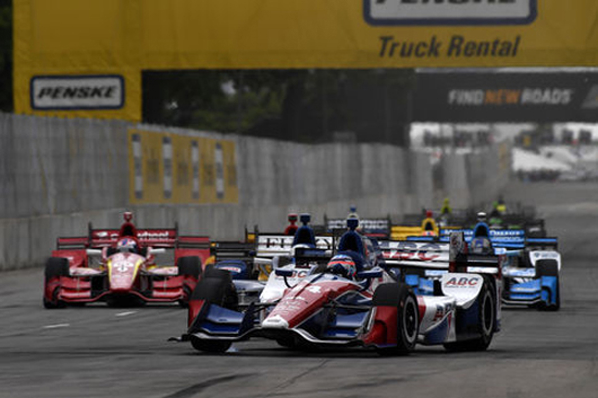 佐藤琢磨は、デトロイトのレース1は11位 / インディカー 第7戦