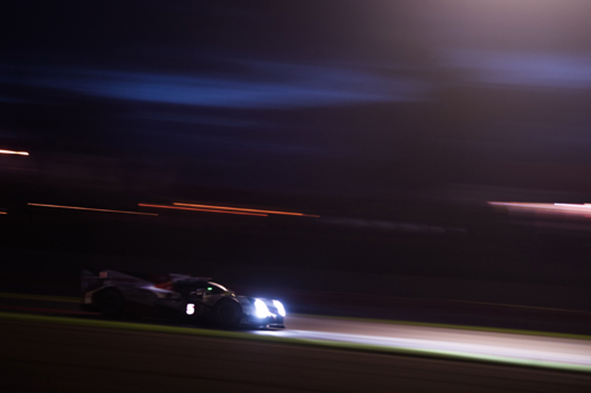 ル・マン24時間:10時間経過…トヨタの2台がレースをリードし中盤戦へ
