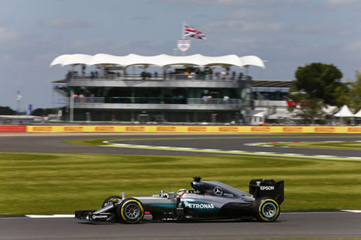 F1イギリスGP フリー走行3回目：ルイス・ハミルトンがトップタイム