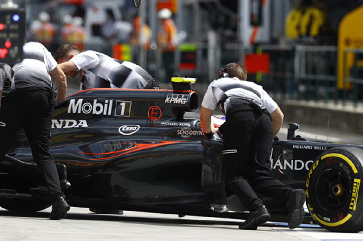 マクラーレン・ホンダ、タイヤテストよりもF1マシン開発を選択