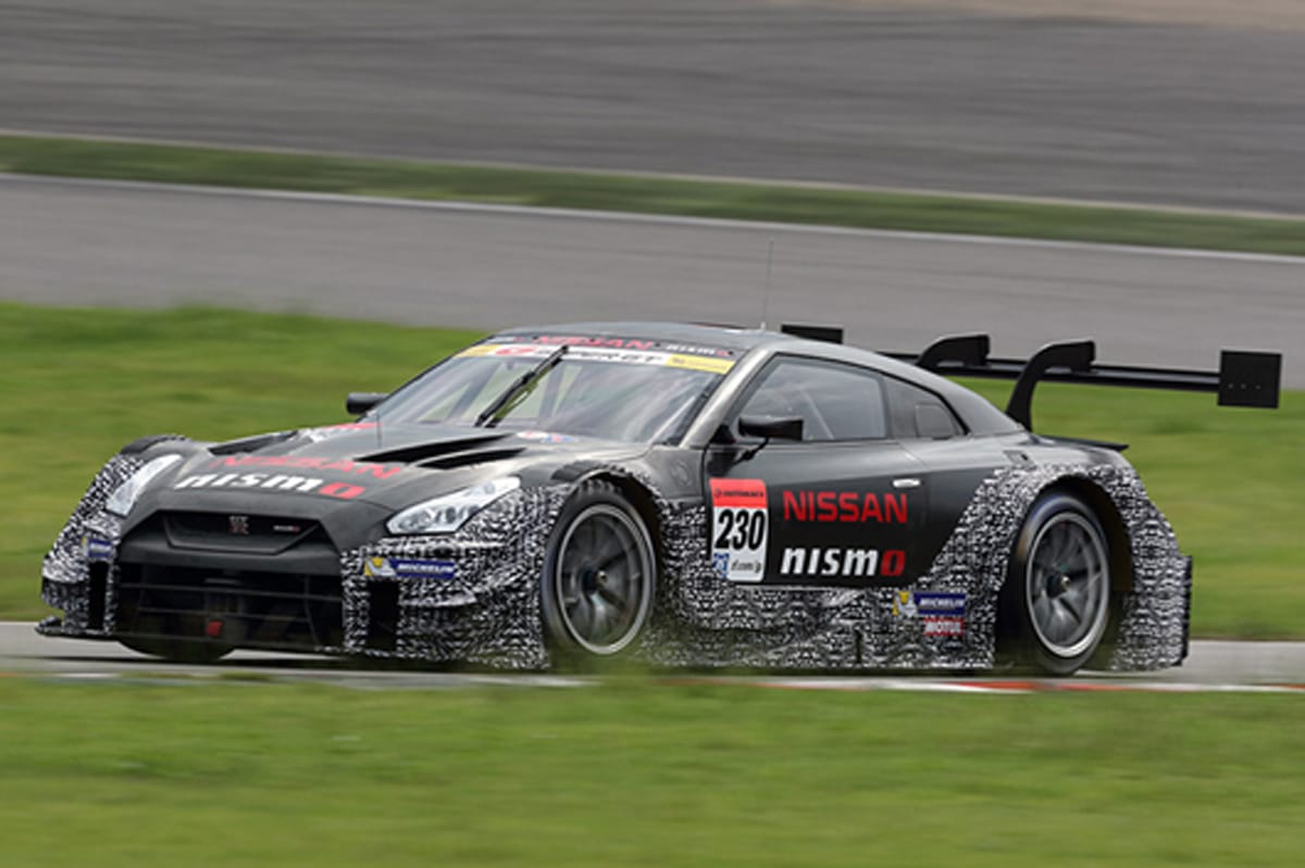 【SUPER GT】 日産、初披露となる2017年型の新型GT-Rをテスト