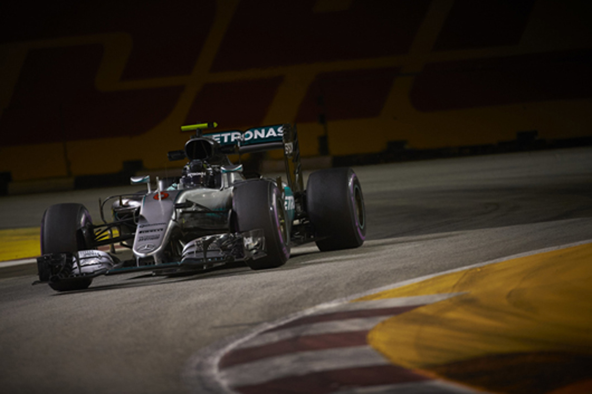 メルセデス：F1シンガポールGP 初日レポート
