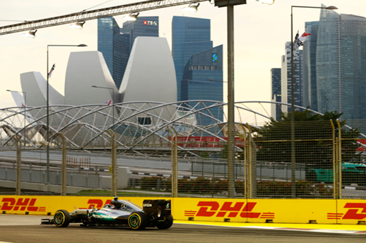 F1シンガポールGP フリー走行3回目:ニコ・ロズベルグがトップタイム