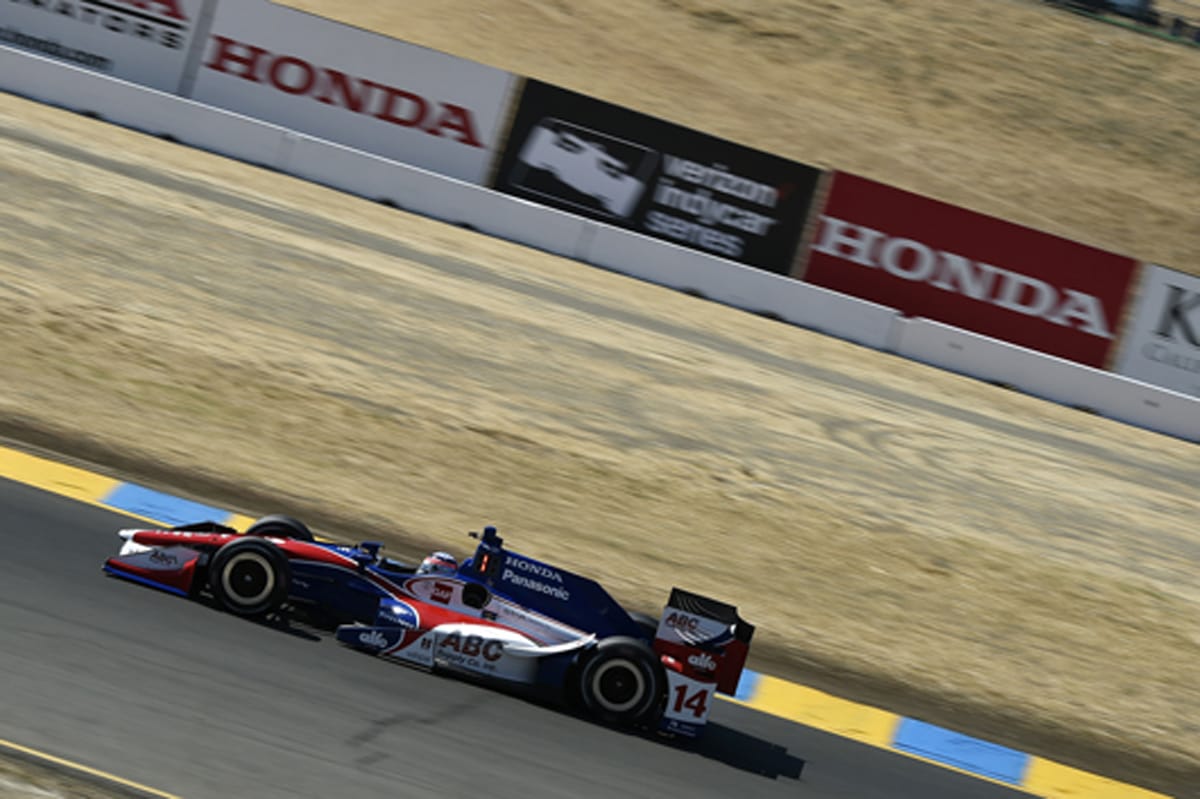 佐藤琢磨、最終戦を14位でフィニッシュ / インディカー