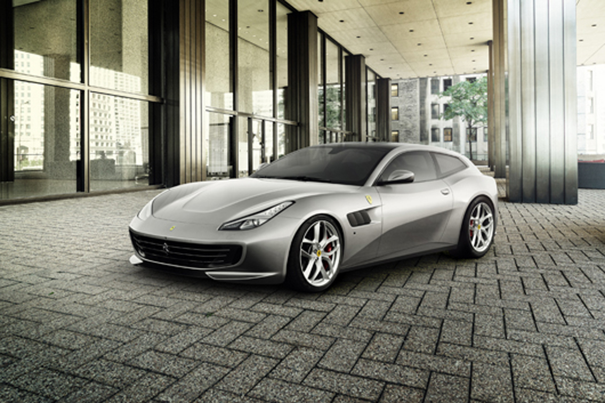 フェラーリ、GTC4Lusso Tを発表