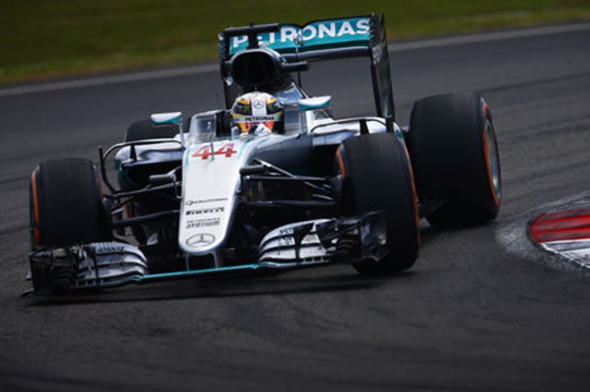 F1マレーシアGP フリー走行2回目：ルイス・ハミルトンがトップタイム