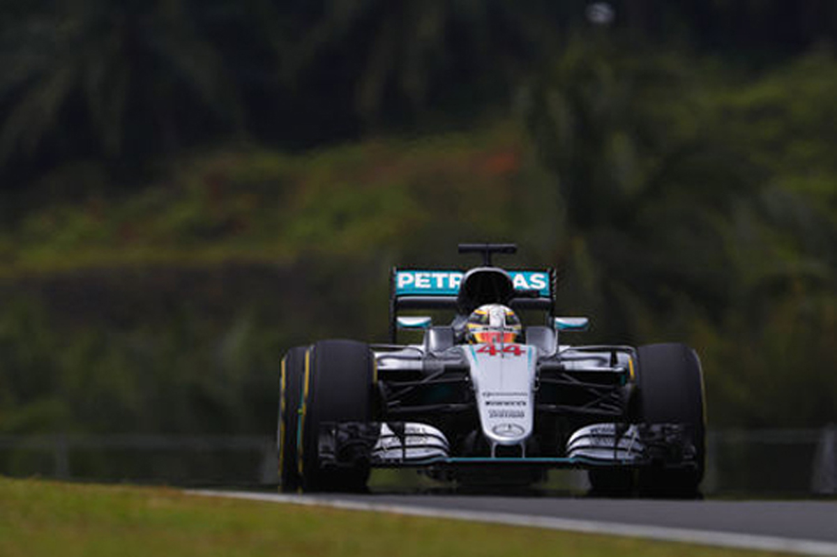 F1マレーシアGP 予選:ルイス・ハミルトンがポールポジション
