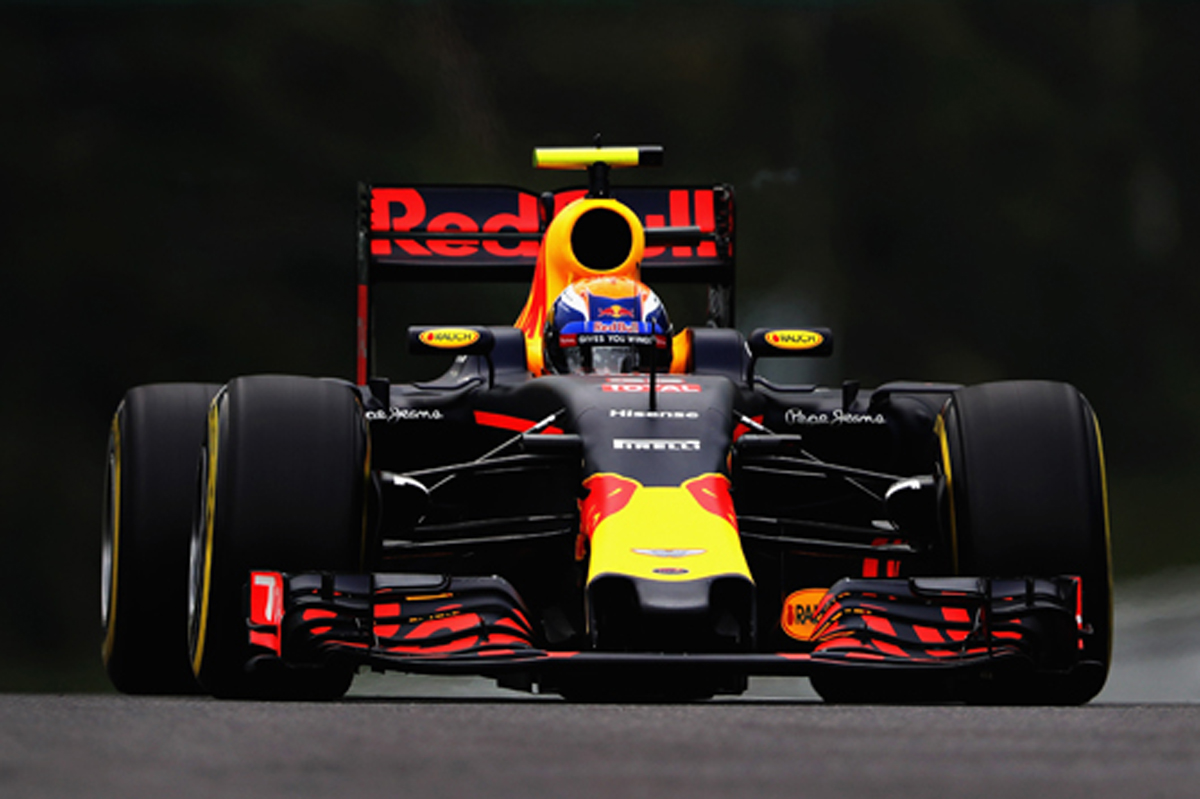 レッドブル：フェラーリに先行を許す / F1日本GP 予選