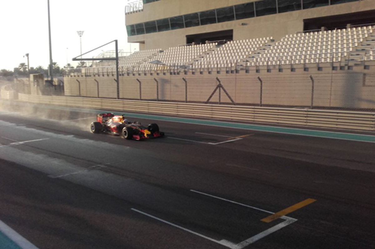 ピレリ、2017年F1ウェットタイヤのテストを完了
