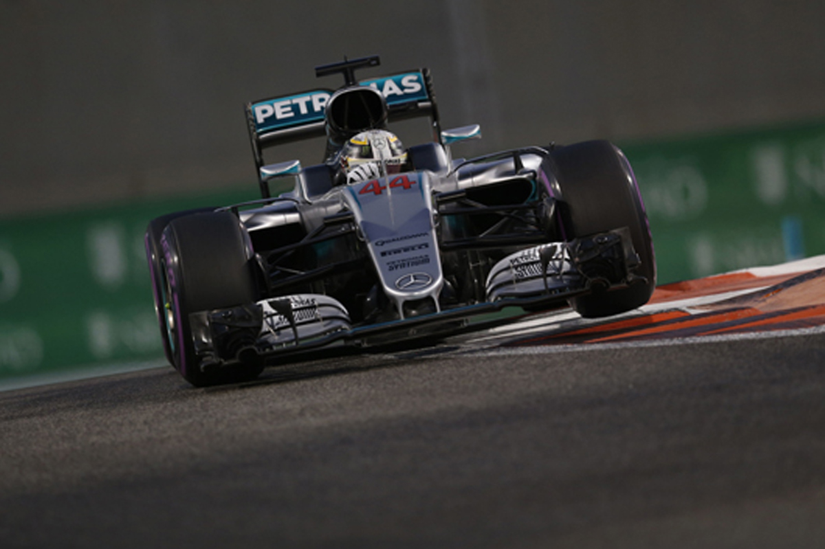 メルセデス：F1アブダビGP 金曜フリー走行レポート
