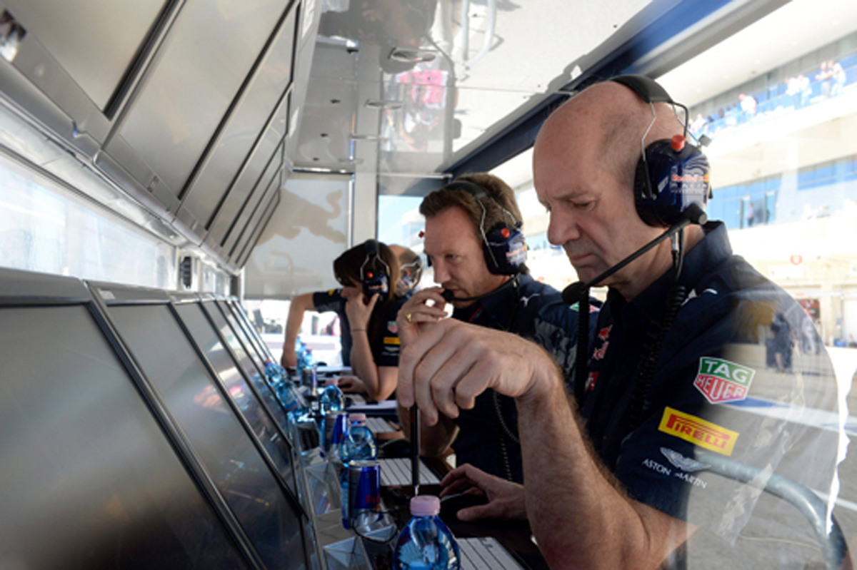 エイドリアン・ニューウェイ、F1のハイブリッドは“ただの宣伝文句”