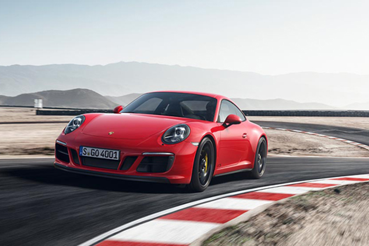 ポルシェ、新型「ポルシェ911 GTS」を発表