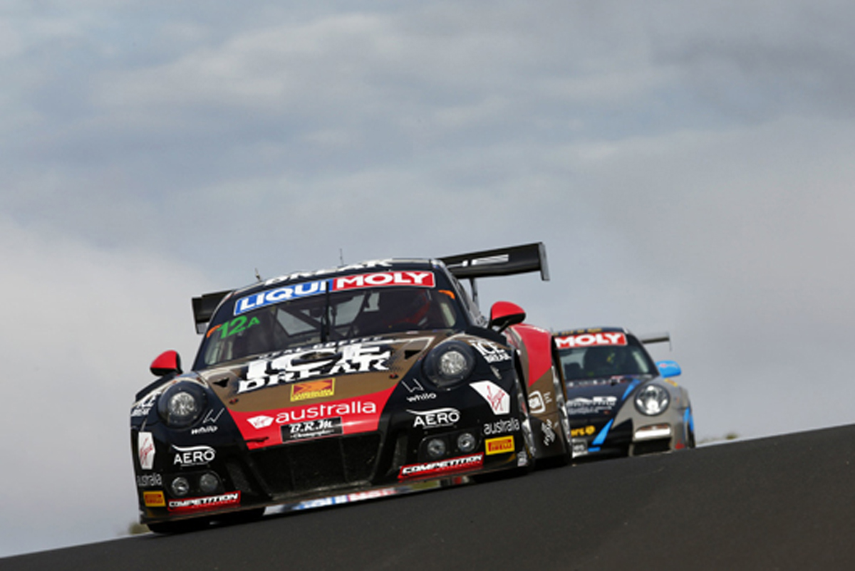 ポルシェ：バサースト12時間レース レポート