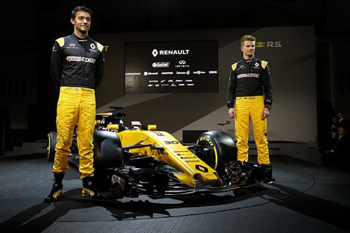 ルノー、2017年版レーシングスーツを披露