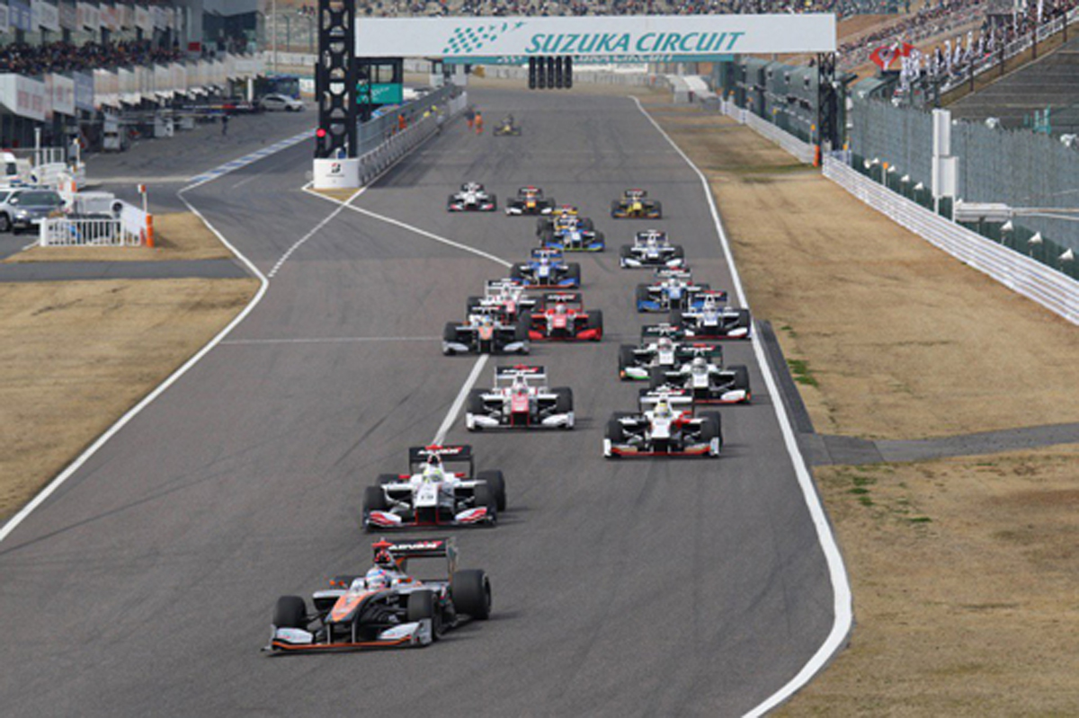 スーパーフォーミュラ オープニングラップ：国本雄資が優勝