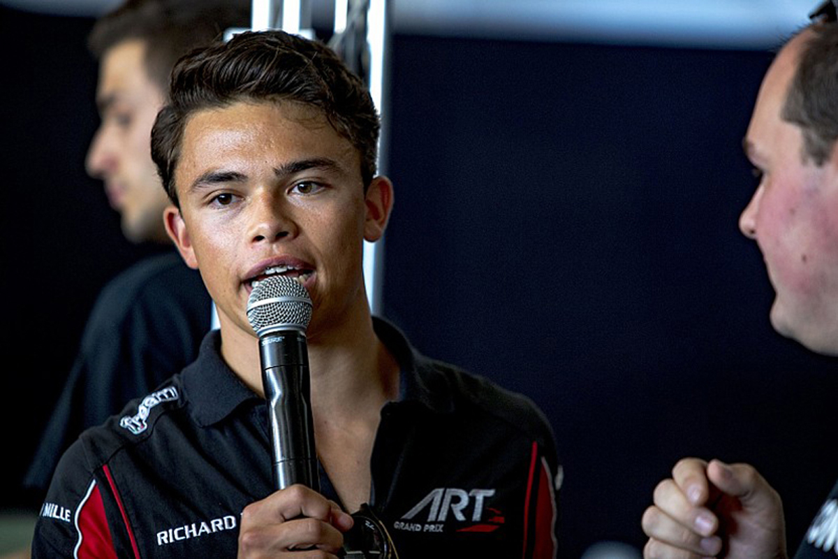 マクラーレン育成ドライバーのニック・デ・フリース、F2に参戦