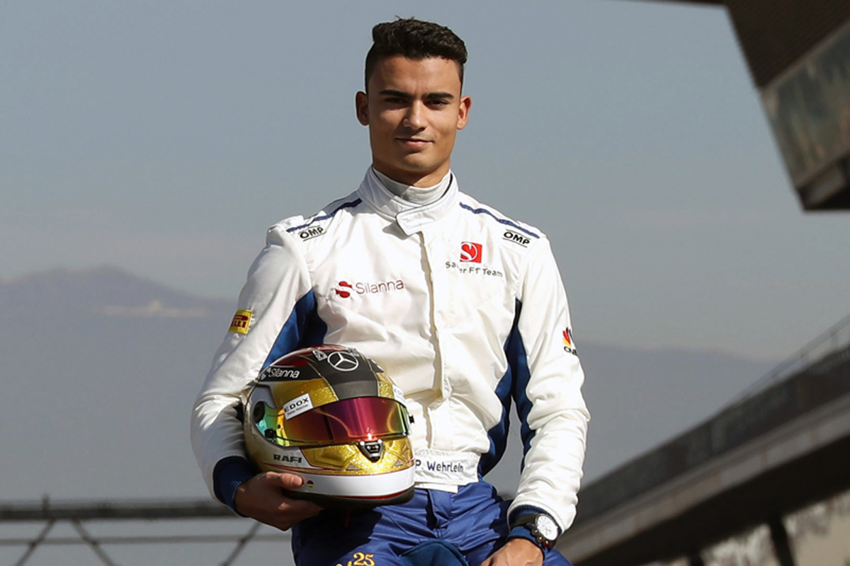 パスカル・ウェーレイン F1ヘルメット (2017年)