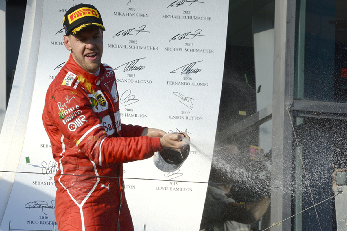 フェラーリ:ベッテルが待望の勝利をもたらす / F1オーストラリアGP
