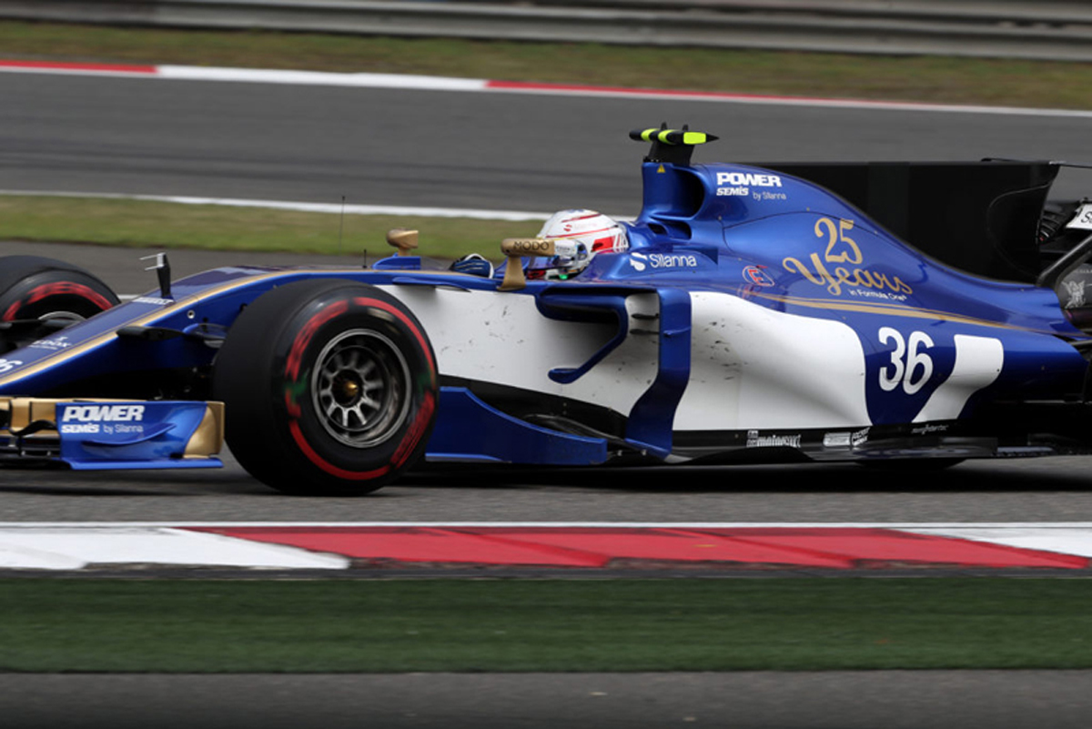ザウバー:ジョビナッツィがクラッシュも揃ってQ2進出 / F1中国GP 予選