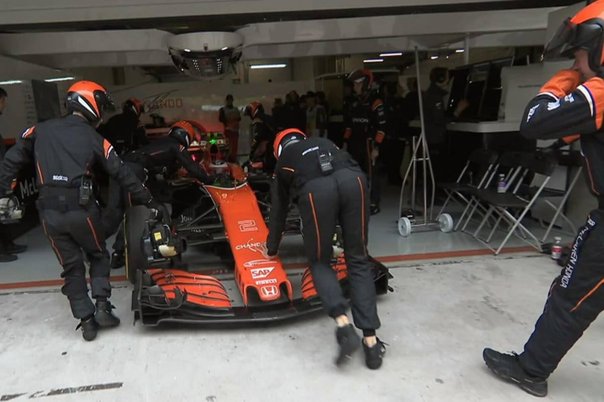 ストフェル・バンドーン、マシントラブルでリタイア / F1中国GP