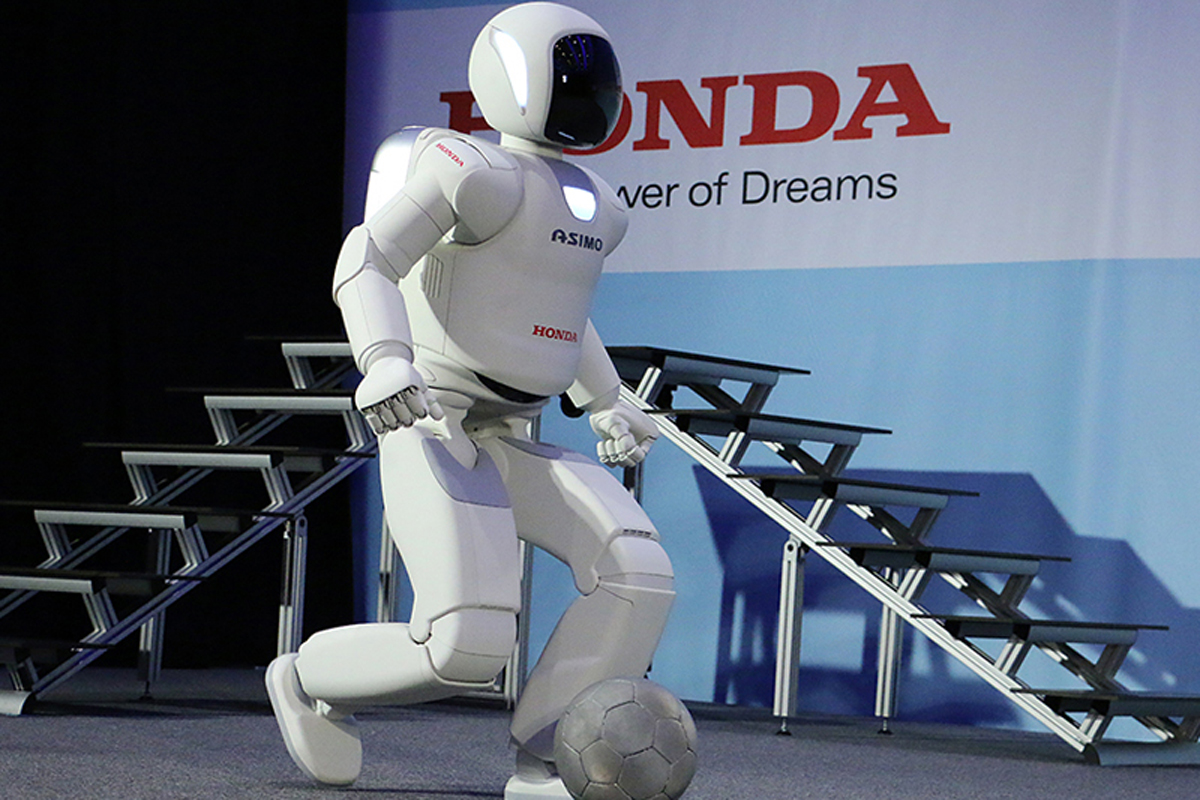 ホンダ ASIMO、インディカー第3戦のグランドマーシャルを担当