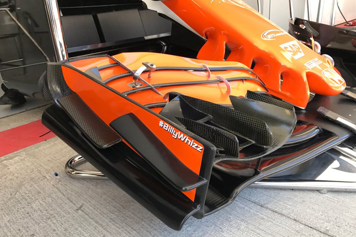 F1チーム、両足切断のビリー・モンガーへのサポートをF1マシンに掲載