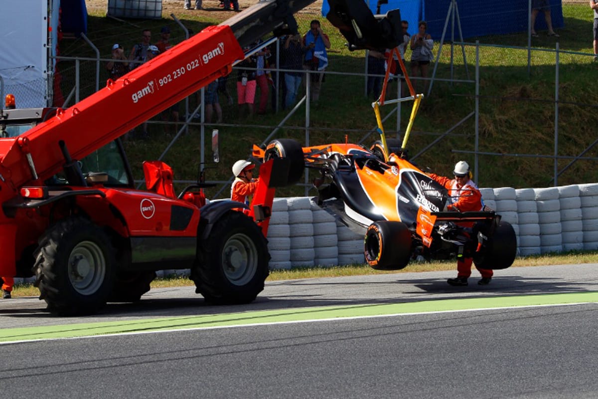 ホンダF1、トラブルで「エンジンの底に大きな穴が開いた」