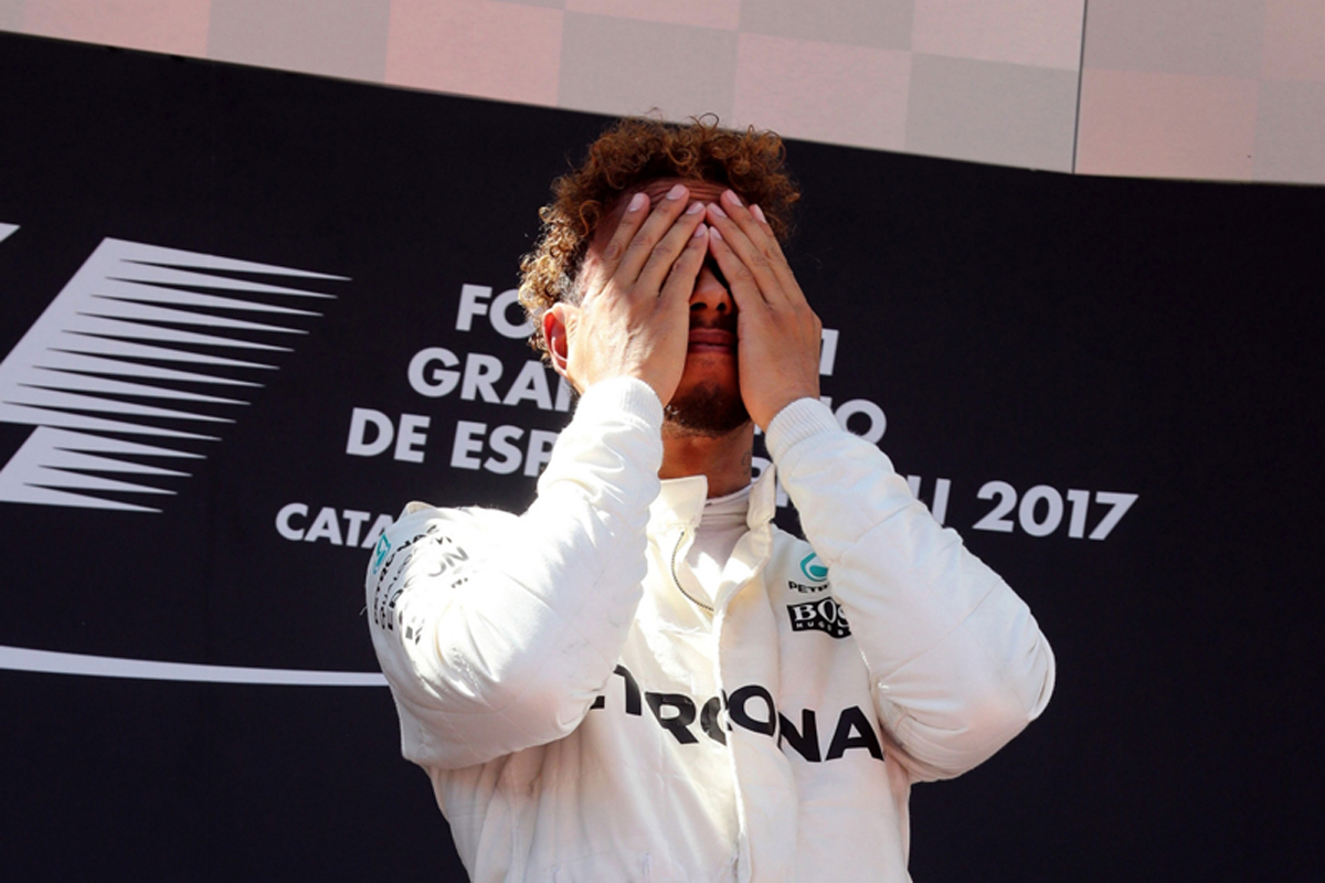 ルイス・ハミルトン、ドリンクを積まずにレース 「2キロ痩せた」