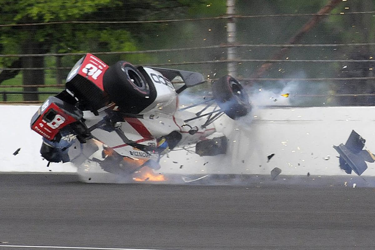 【インディ500 予選1日目】 セバスチャン・ブルデーが大クラッシュ