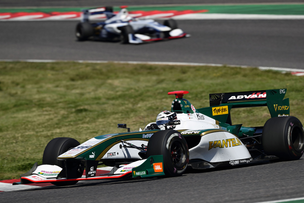 スーパーフォーミュラ 第2戦 岡山 レース1:アンドレ・ロッテラーが優勝