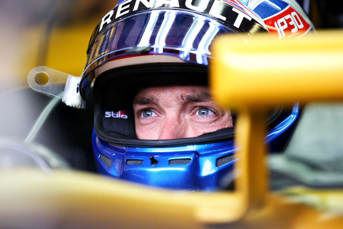 ジョリオン・パーマー、ルノーのF1シート喪失の危機
