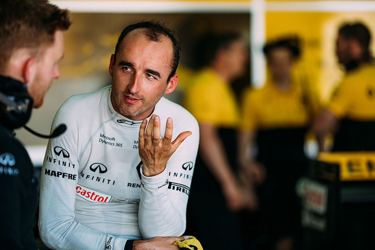ルノーF1 「ロバート・クビサは2018年のドライバー候補ではない」