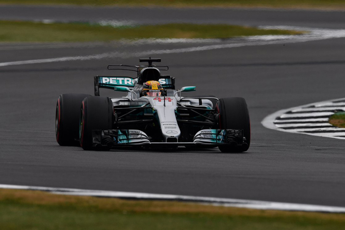 F1イギリスGP 予選:ルイス・ハミルトンがポールポジション