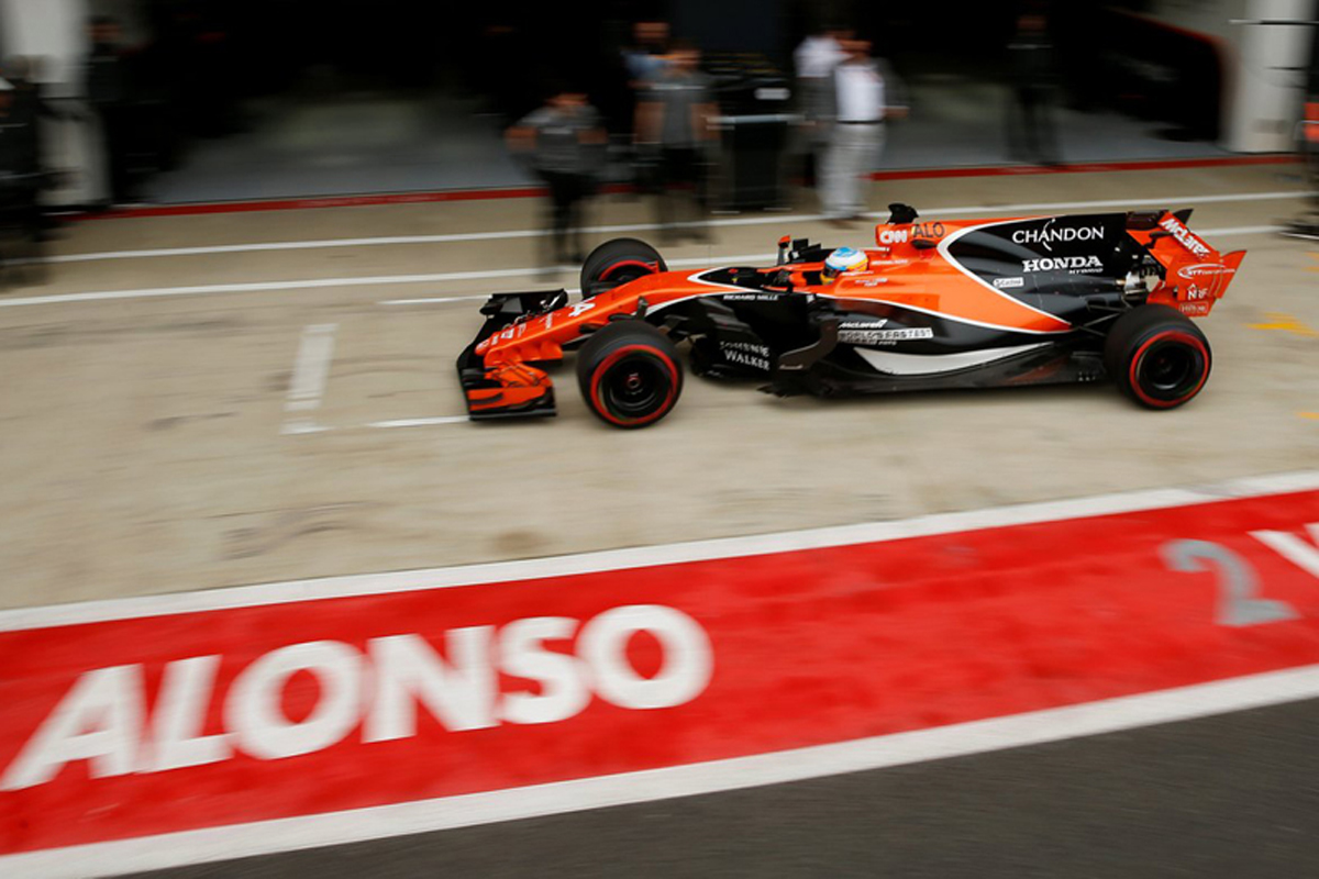 フェルナンド・アロンソ、マシントラブルでリタイア 「ノーパワー」