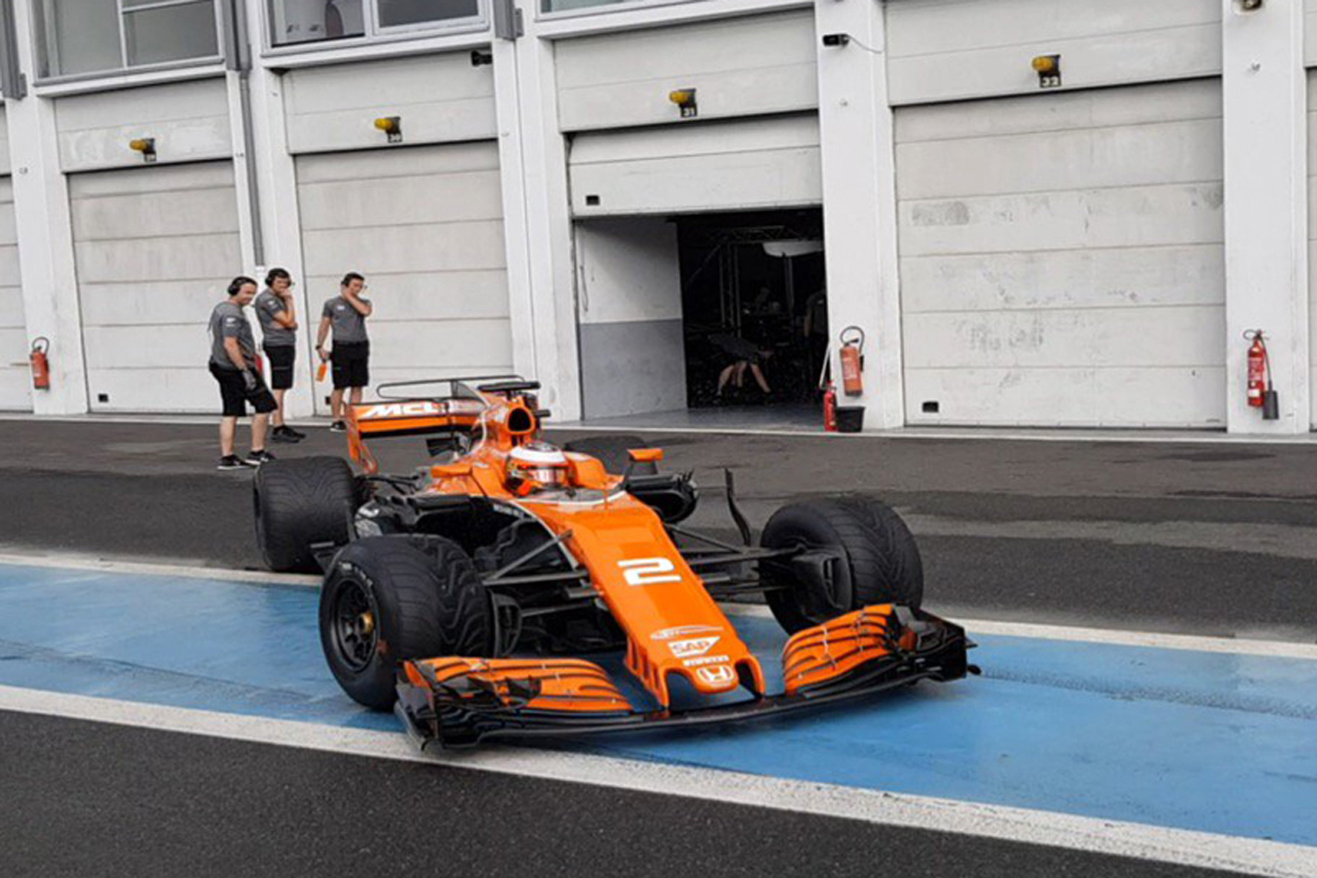 マクラーレン・ホンダ、ピレリの2018年F1ウェットタイヤで252周を走破