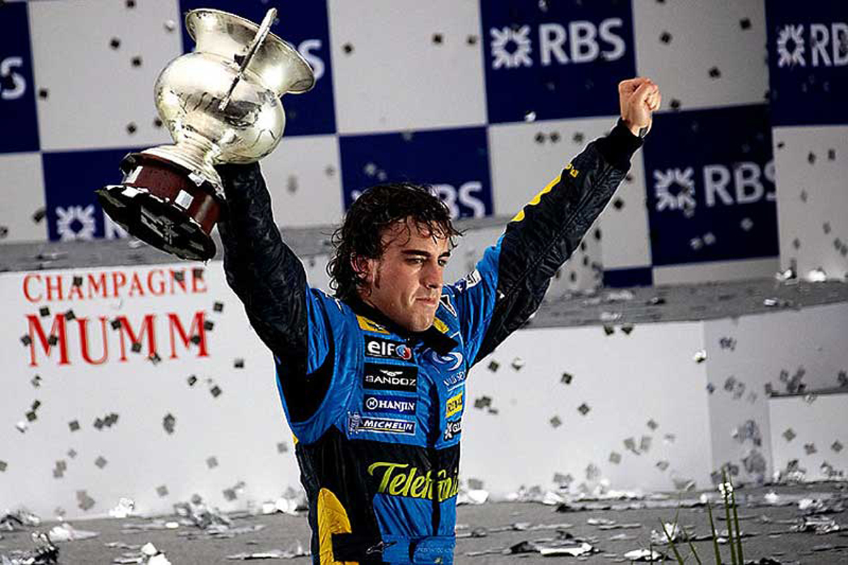 フェルナンド・アロンソ、F1参戦40周年の古巣ルノーに祝辞